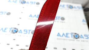 Alfa Romeo Stelvio 18-25 right rear bumper reflector scratched