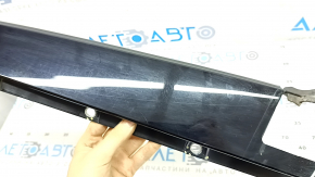 Alfa Romeo Stelvio 18-25 front right rear side door trim, cracks in fasteners, scratches, torn seal