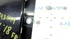 Alfa Romeo Stelvio 18-25 front right side door trim, cracks in fasteners, scratches
