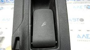 Alfa Romeo Stelvio 18-22 black lower left rear pillar trim, scratches, crack in mount