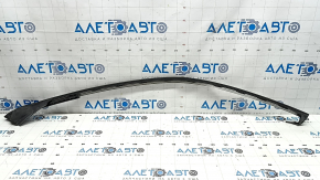 Upper front right door molding for Alfa Romeo Stelvio 18-22, chrome with glass seal, scratches, glued on