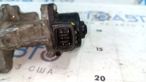 Toyota Prius V12-17 EGR valve without flange