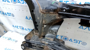 The rear subframe of a Honda CRV 17-22 1.5, 2.4 AWD is rusty.