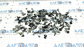 Incomplete interior hardware for Alfa Romeo Stelvio 18-25
