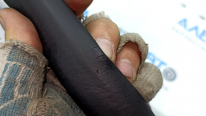 Alfa Romeo Stelvio 18-25 rear left door seal scratches