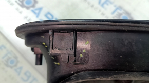 The fuel filler flap with the housing of the Audi Q5 80A 18-24 is broken.