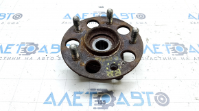 Honda CRV 17-22 AWD rear right hub without stud, rusty