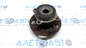 Honda CRV 17-22 AWD rear right hub without stud, rusty