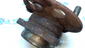 Honda CRV 17-22 AWD rear right hub without stud, rusty