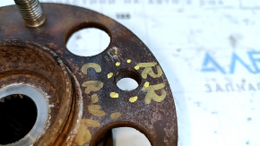 Honda CRV 17-22 AWD rear right hub without stud, rusty