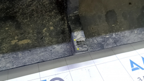 Right threshold Jeep Cherokee KL 14-23 structure, broken fastenings, scratches
