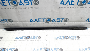 Right windshield molding for Volkswagen ID.4, 21-25 scratches
