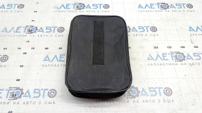 A bag of compressor and sealant for Volkswagen ID.4 21-25 tires for cleaning