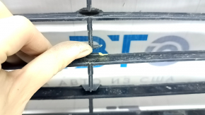BMW X5 F15 14-18 front bumper lower grille without Base radar, broken honeycomb, broken fasteners