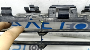 The upper grille of the front bumper of the BMW X5 F15 14-18 has broken honeycombs.