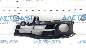 Left fog light grille frame for BMW 3 Series F30 16-18 Sport, partially open, with gray molding