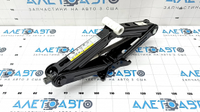 Audi Q8 jack 19-25