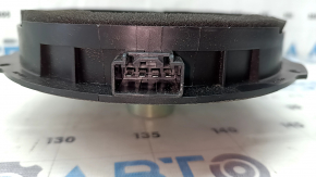The rear left door speaker of the Ford Bronco Sport 2021-25 is dented.