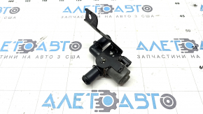 Jeep Grand Cherokee WK2 16-22 Cooling System Valve