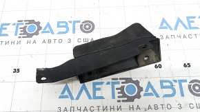 The left rear mudguard liner for a BMW X5 F15 14-18 is worn out.
