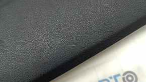 Audi Q8 19-25 black lower right rear pillar trim, scratches