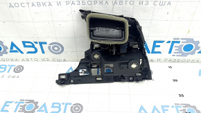 Left front panel air vent deflector for Audi Q8 19-25