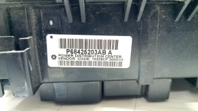 Jeep Grand Cherokee WK2 18-22 underhood fuse box with cover