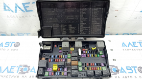 Jeep Grand Cherokee WK2 18-22 underhood fuse box with cover