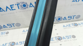 Front left outer door sill trim for Audi Q8 19-25, black with chrome, scratches