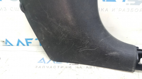 Kia Niro 17-22 HEV, PHEV black, scratched front pillar trim, lower right