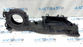 Bare heater housing for a Jeep Grand Cherokee WK2 20-22 with ventilation