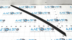 Right windshield molding for Audi Q8 19-25