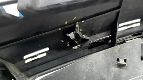 Audi Q8 19-23 gray radiator grill with chrome, without radar, with trim, cracks in fasteners, broken fastener, sand