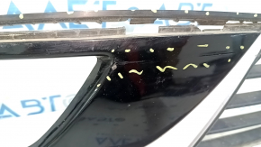 Lower grille of the front bumper of the Kia Niro 17-19 HEV, PHEV without fog lights, without radar, sand, scratches, breakage, dents