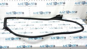 Front right door seal for Audi Q8 19-25