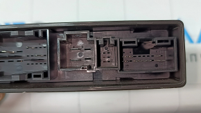 Driver's seat control unit for the Audi Q8 19-25
