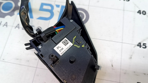 The steering wheel control buttons on the 20-22 Nissan Rogue Sport are broken.