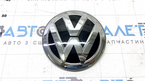 VW Jetta 19-21 grille emblem for Distronic, sand