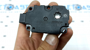 Actuator motor for the rear heater of the Audi Q8 19-25