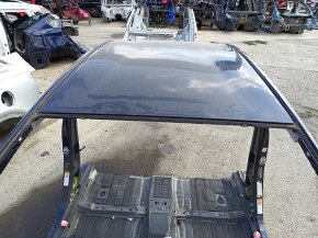 Metal roof of Toyota Prius 30 10-15 on the body, dented