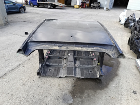 Metal roof of Toyota Prius 30 10-15 on the body, dented