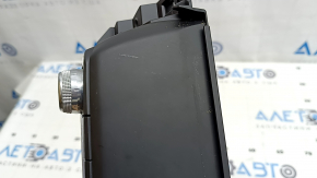 Mazda CX-5 19-22 auto climate control, stains on the screen, scratches