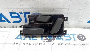 Mazda CX-5 17-25 driver's seat control with buttons