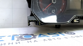 The instrument cluster on a 19-20 VW Jetta (90k) is broken.