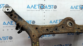 Rear subframe Audi A6 C7 12-18 AWD is rusty, 1 gearbox silent is cracked, 1 silent is torn