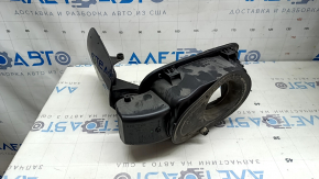 The fuel filler flap and housing of the Audi A6 C7 12-18 has a broken mount.