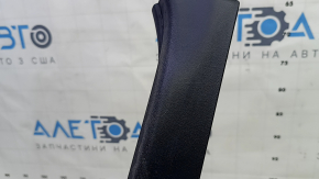 Front right inner door sill trim for Toyota Prius V 15-17, black, scratches