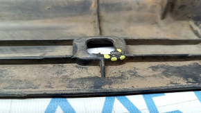 Front right underbody protection for Volkswagen ID.4 21-25, fasteners torn