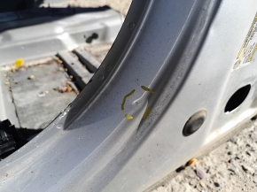 Left center pillar of Jeep Renegade 15-23 on the body, dent
