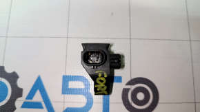 The right center pillar airbag sensor on a 19-22 Kia Forte has a broken mount.